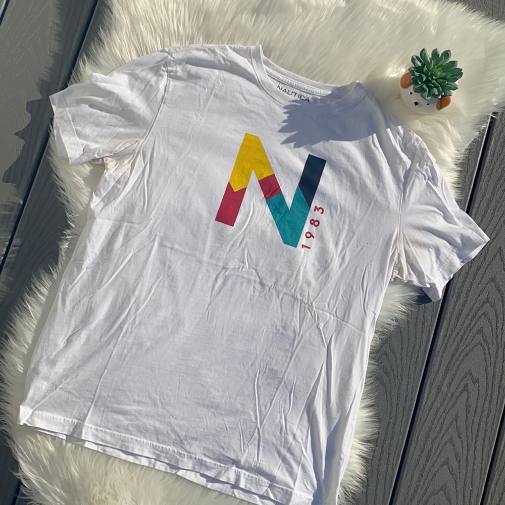 Nautica white graphic tee